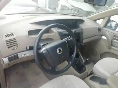 Здавання транспортного засобу ssangyong rodius xdi року 2007 потужний d27dt