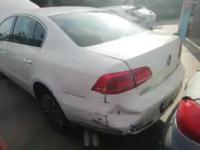 Veículo de Sucata volkswagen passat lim. (362) advance bluemotion do ano 2013 alimentado cff