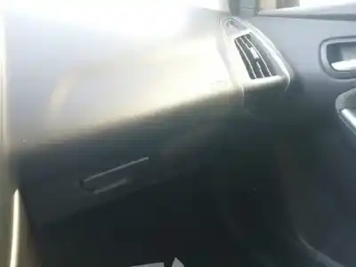 Véhicule à la ferraille ford focus lim. (cb8) edition de l'année 2014 alimenté t1da