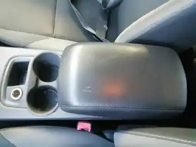 Véhicule à la ferraille ford focus lim. (cb8) edition de l'année 2014 alimenté t1da