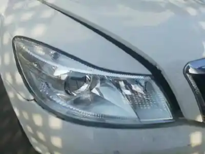 Véhicule à la ferraille skoda octavia berlina (1z3) elegance de l'année 2009 alimenté bxe