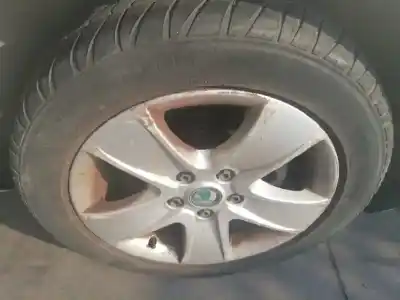 Véhicule à la ferraille skoda octavia berlina (1z3) elegance de l'année 2009 alimenté bxe