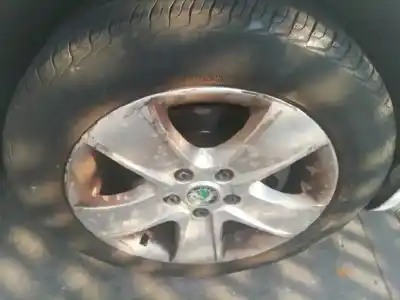 Véhicule à la ferraille skoda octavia berlina (1z3) elegance de l'année 2009 alimenté bxe