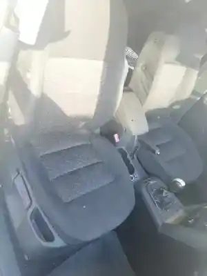 Véhicule à la ferraille skoda octavia berlina (1z3) elegance de l'année 2009 alimenté bxe