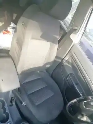 Véhicule à la ferraille skoda octavia berlina (1z3) elegance de l'année 2009 alimenté bxe