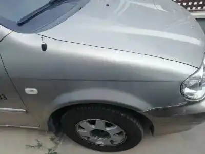 Sloopvoertuig kia carnival ii (gq) 2.9 crdi van het jaar 2002 aangedreven j3