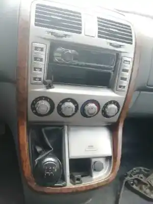 Sloopvoertuig kia carnival ii (gq) 2.9 crdi van het jaar 2002 aangedreven j3