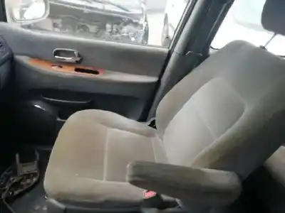 Sloopvoertuig kia carnival ii (gq) 2.9 crdi van het jaar 2002 aangedreven j3