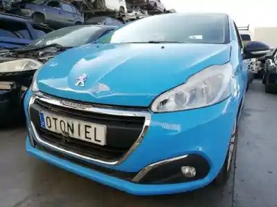 Véhicule à la ferraille PEUGEOT 208 Active de l'année 2017 alimenté BH02