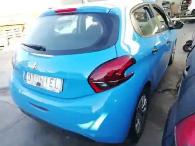 Veicolo di demolizione peugeot 208 active dell'anno 2017 alimentato bh02