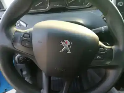 Veicolo di demolizione peugeot 208 active dell'anno 2017 alimentato bh02