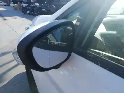 Здавання транспортного засобу ford fiesta (ccn) * року 2013 потужний sfja