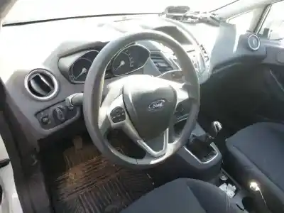 Здавання транспортного засобу ford fiesta (ccn) * року 2013 потужний sfja