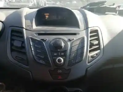 Здавання транспортного засобу ford fiesta (ccn) * року 2013 потужний sfja