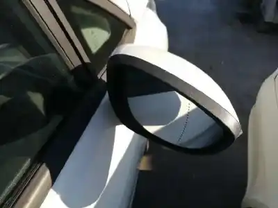 Здавання транспортного засобу ford fiesta (ccn) * року 2013 потужний sfja