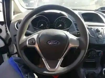 Здавання транспортного засобу ford fiesta (ccn) * року 2013 потужний sfja