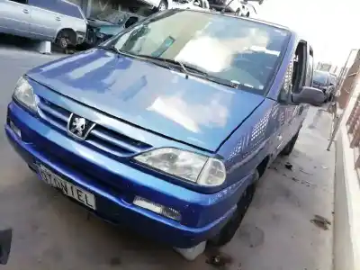 Scrapping Vehicle PEUGEOT 806 ST of the year 2001 powered RHZ