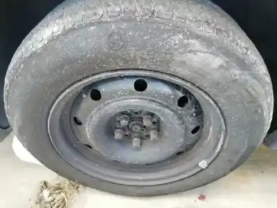 Vehicul casat peugeot 806 st al anului 2001 alimentat rhz