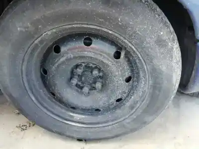 Vehicul casat peugeot 806 st al anului 2001 alimentat rhz