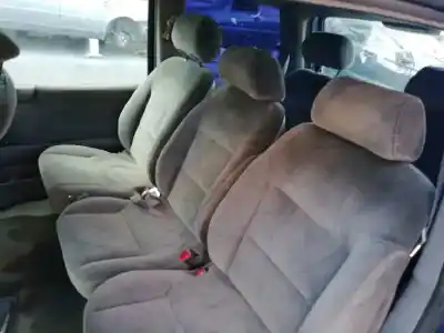 Vehicul casat peugeot 806 st al anului 2001 alimentat rhz