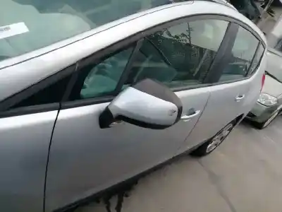 Veículo de Sucata peugeot 3008 confort do ano 2010 alimentado 9hz