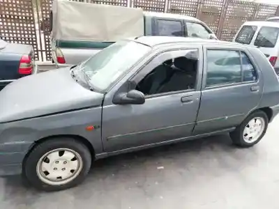 Здавання транспортного засобу renault clio i fase i+ii (b/c57) 1.8 baccara року 1993 потужний 