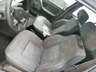Здавання транспортного засобу renault clio i fase i+ii (b/c57) 1.8 baccara року 1993 потужний 