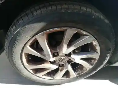 Veículo de Sucata toyota auris hybrid active do ano 2016 alimentado 2zr