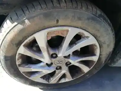 Veículo de Sucata toyota auris hybrid active do ano 2016 alimentado 2zr