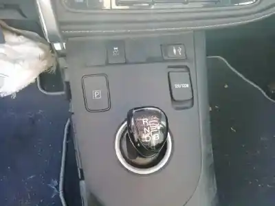 Veículo de Sucata toyota auris hybrid active do ano 2016 alimentado 2zr