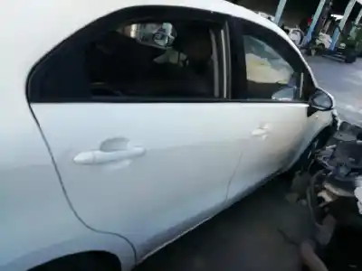 Sloopvoertuig kia rio basic van het jaar 2015 aangedreven d3fa