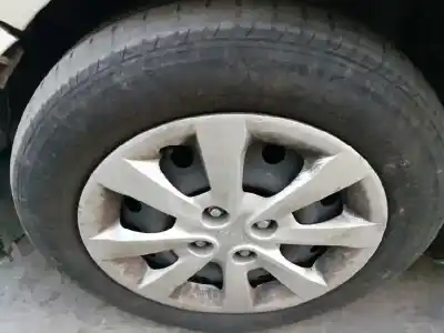 Sloopvoertuig kia rio basic van het jaar 2015 aangedreven d3fa