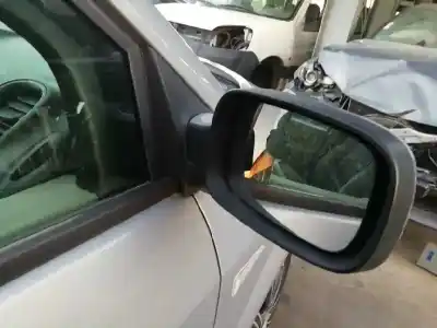 Veicolo di demolizione renault scenic ii confort dynamique dell'anno 2004 alimentato f9q d8