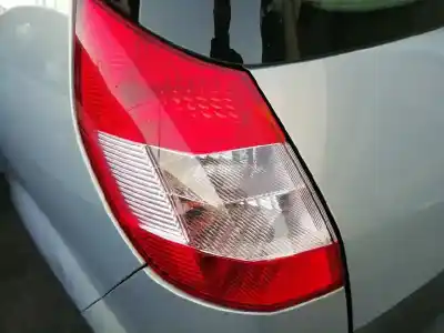 Veicolo di demolizione renault scenic ii confort dynamique dell'anno 2004 alimentato f9q d8