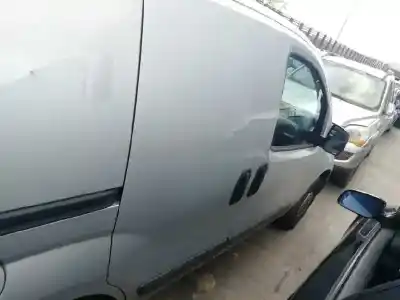 Sloopvoertuig peugeot bipper básico van het jaar 2013 aangedreven fhz