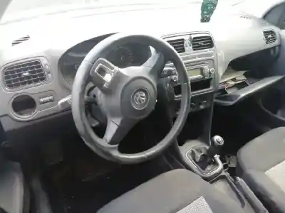 Veículo de Sucata volkswagen polo (6r1) advance do ano 2010 alimentado cgg