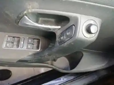 Veículo de Sucata volkswagen polo (6r1) advance do ano 2010 alimentado cgg