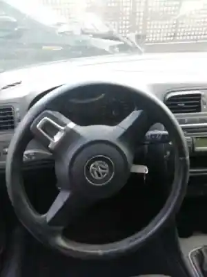 Veículo de Sucata volkswagen polo (6r1) advance do ano 2010 alimentado cgg