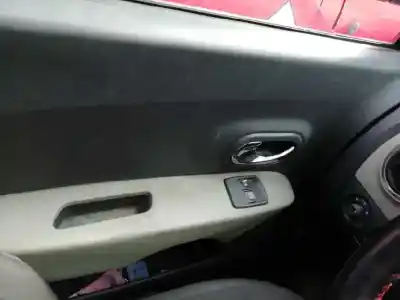 Veículo de Sucata dacia lodgy (js_) 1.6 sce 100 do ano 2015 alimentado h4m d7