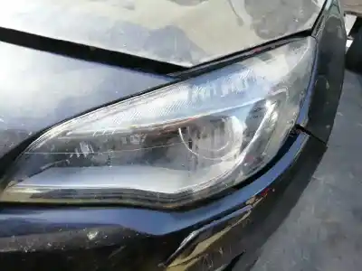 Veículo de Sucata opel astra j sports tourer cosmo do ano 2009 alimentado a17dtr