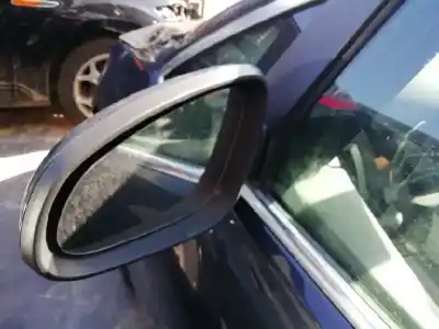 Veículo de Sucata opel astra j sports tourer cosmo do ano 2009 alimentado a17dtr