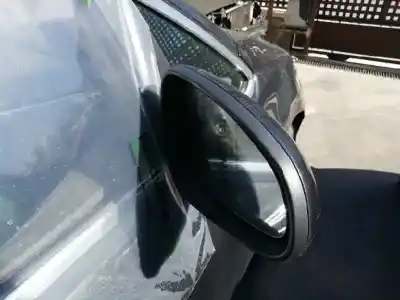 Veículo de Sucata opel astra j sports tourer cosmo do ano 2009 alimentado a17dtr