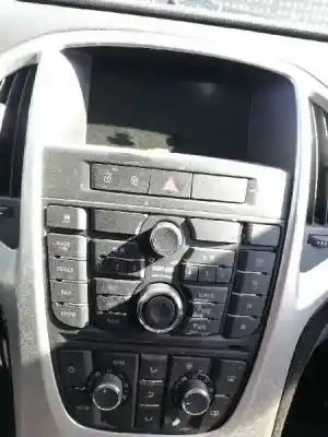 Veículo de Sucata opel astra j sports tourer cosmo do ano 2009 alimentado a17dtr