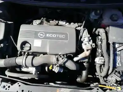 Veículo de Sucata opel astra j sports tourer cosmo do ano 2009 alimentado a17dtr