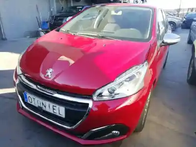 Vehicul casat peugeot 208 1.6 blue-hdi fap al anului 2017 alimentat bh02