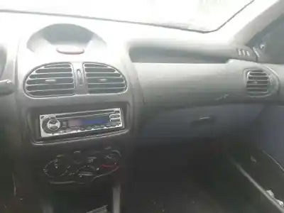 Vehículo de desguace peugeot 206 berlina xr del año 1999 con motor kfx