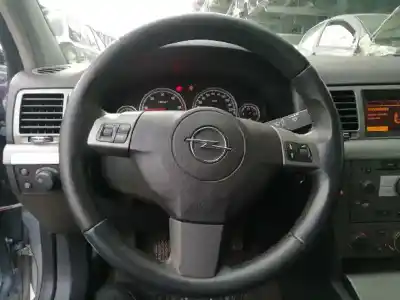 Vehicul casat opel vectra c berlina 1.9 cdti al anului 2005 alimentat z19dt
