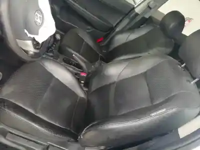 Sloopvoertuig hyundai i30 premium van het jaar 2008 aangedreven d4ea