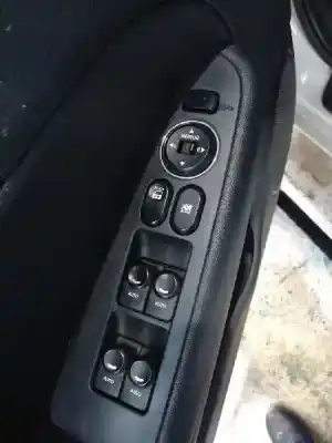 Sloopvoertuig hyundai i30 premium van het jaar 2008 aangedreven d4ea