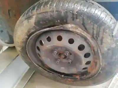 Vehicul casat renault clio iii 1.5 dci diesel cat al anului 2006 alimentat k9k766